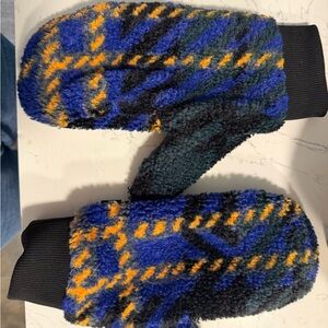 North Face Colorful Patterned Mittens